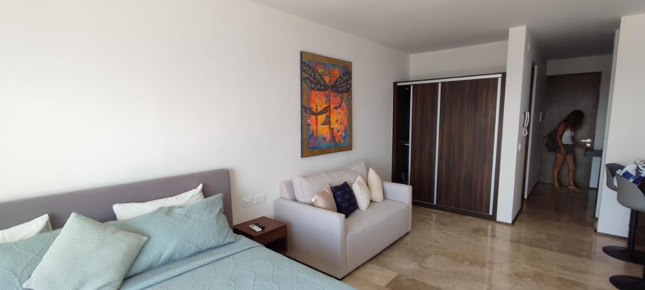 Appartement Menesse Mitdtown2 , Ave 25th *